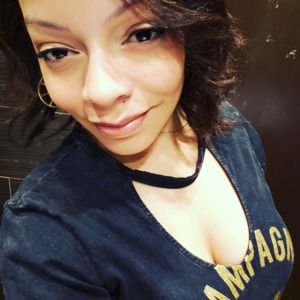 Meet your Posher, Jennette